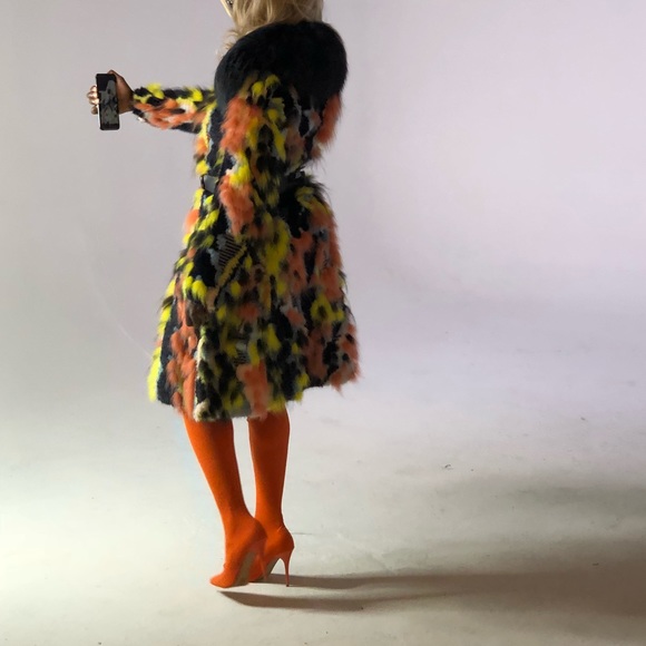 VERSACE fox and leather coat. Size 6 BNWT - Picture 6 of 8